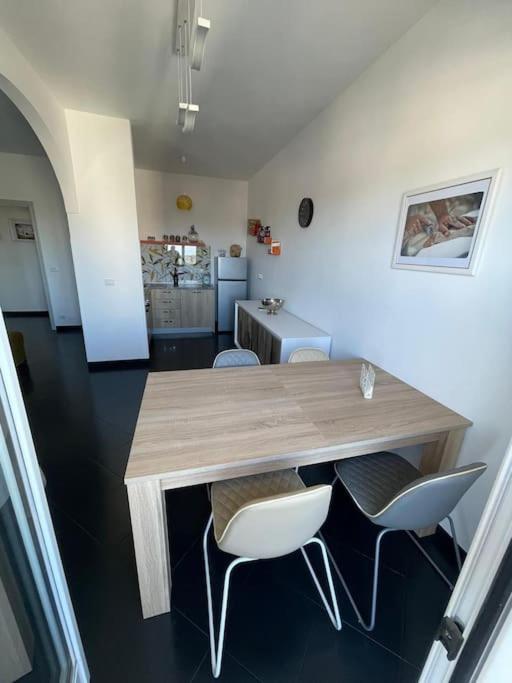 Appartamento Terrazza Bella Vista Cisternino Eksteriør billede